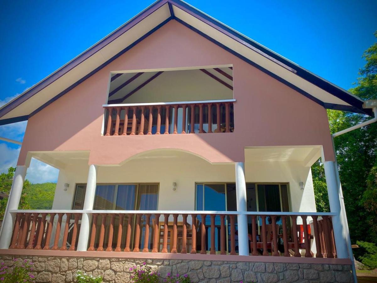 Vista D'Oro Hotel Anse Volbert Village  Exterior photo